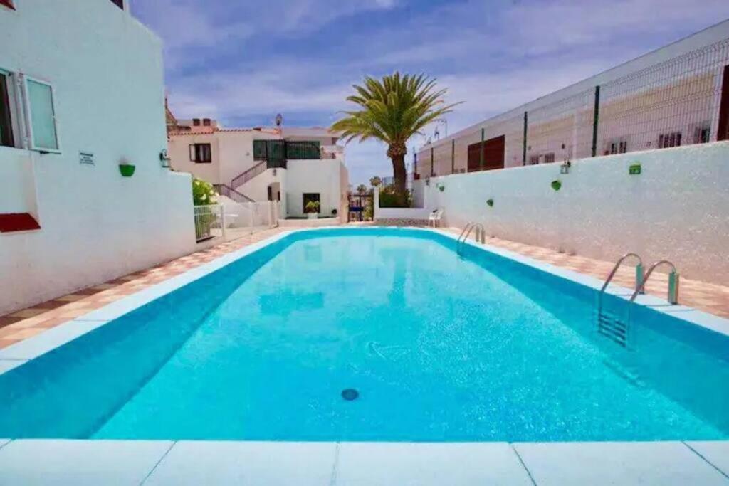 Playa Troya Apartment At The Beach プラヤ・デ・ラス・アメリカス エクステリア 写真